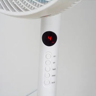 ecran si control ventilator